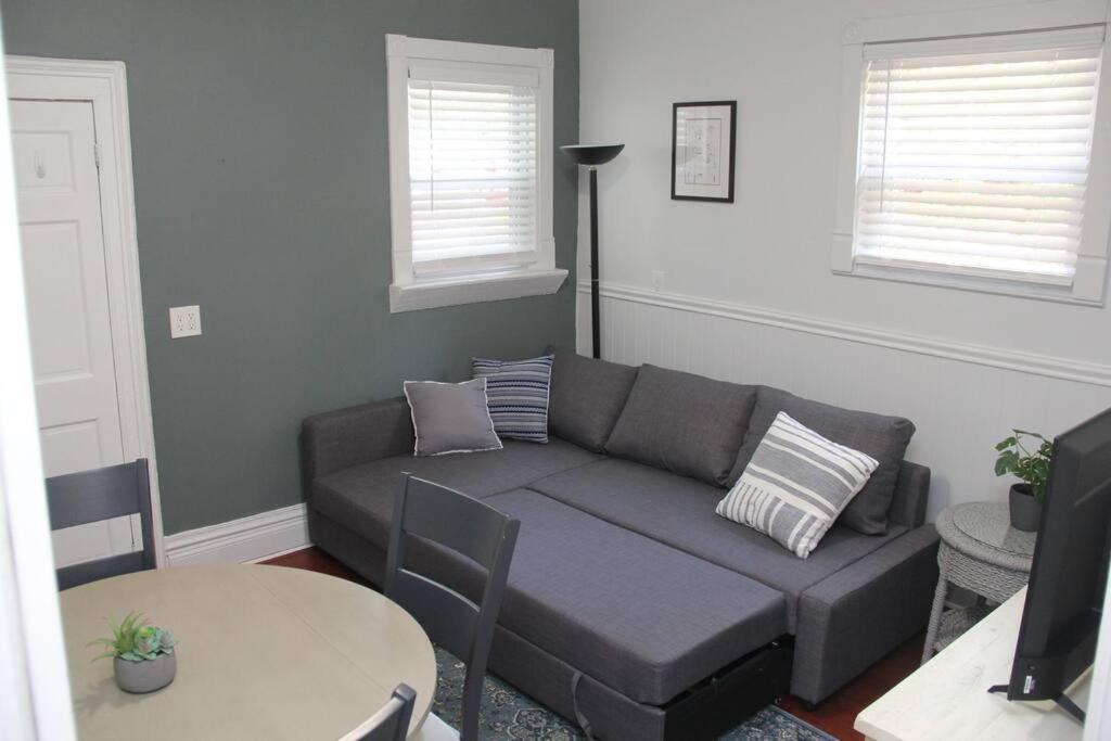 Historic Peaceful Apartment New Haven Exterior foto